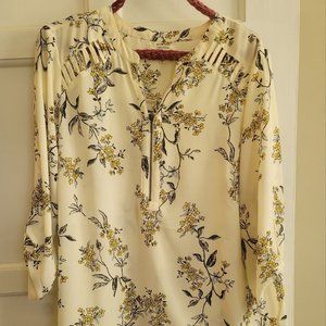 Maurices 3/4 sleeve blouse
